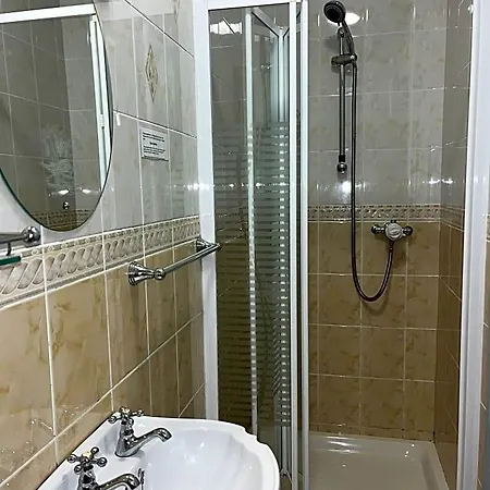 Pk 4* Skibbereen